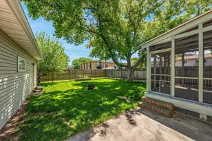 1932 Maplecrest Dr, Appleton, WI 54915 - Photo 29