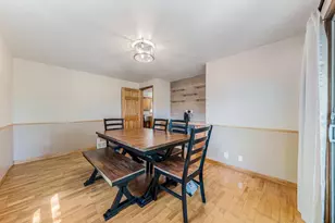1932 Maplecrest Dr, Appleton, WI 54915 - Photo 11