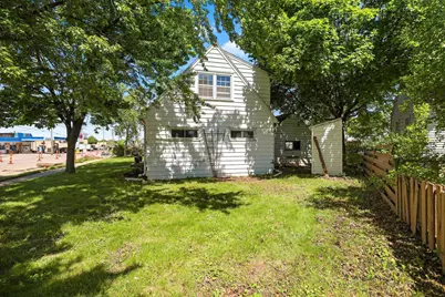 1120 N Badger Avenue, Appleton, WI 54914 - Photo 9