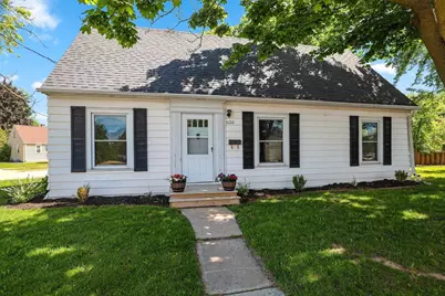 1120 N Badger Avenue, Appleton, WI 54914 - Photo 1