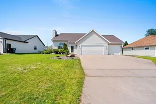 2316 Maddy Ct, Green Bay, WI 54303 - Photo 71