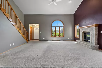 2316 Maddy Court, Green Bay, WI 54303 - Photo 7