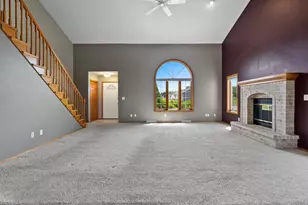 2316 Maddy Ct, Green Bay, WI 54303 - Photo 7