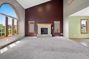 2316 Maddy Ct, Green Bay, WI 54303 - Photo 9