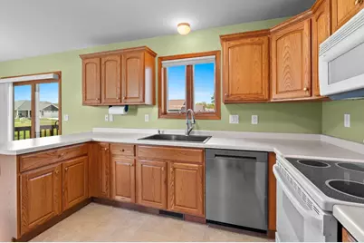 2316 Maddy Court, Green Bay, WI 54303 - Photo 19