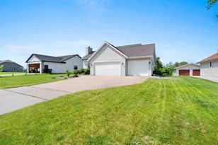 2316 Maddy Ct, Green Bay, WI 54303 - Photo 73