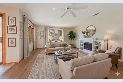 11014 Mequon Square Drive, Mequon, WI 53092 - Photo 3