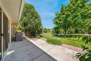 11014 Mequon Square Dr, Mequon, WI 53092 - Photo 35