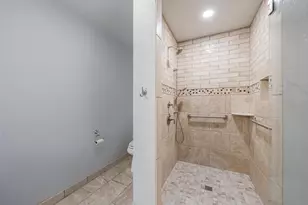 11014 Mequon Square Dr, Mequon, WI 53092 - Photo 25