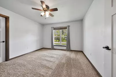 1306 Hannah Street, Green Bay, WI 54303 - Photo 13