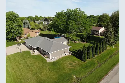 W2593 Colonial Court, Appleton, WI 54915 - Photo 37