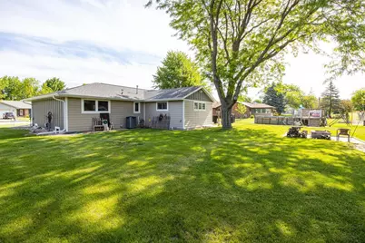 W2593 Colonial Court, Appleton, WI 54915 - Photo 45