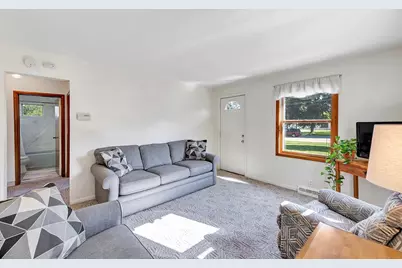 1493 9th Street, Green Bay, WI 54304 - Photo 3