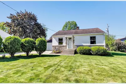 1493 9th Street, Green Bay, WI 54304 - Photo 1
