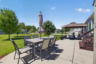 2505 19th St, Menominee, MI 49858 - Photo 11