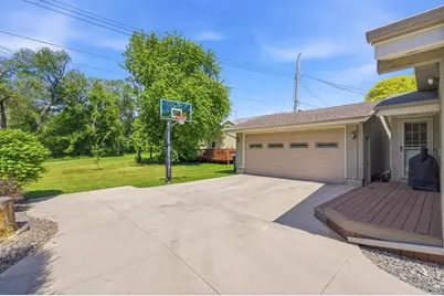 74 S Reserve Avenue, Fond du Lac, WI 54935 - Photo 5