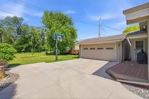 74 S Reserve Ave, Fond du Lac, WI 54935 - Photo 5