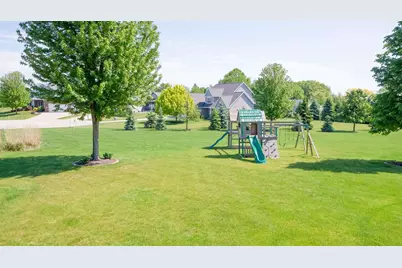 1024 N Summer Breeze Lane, Greenville, WI 54942 - Photo 41