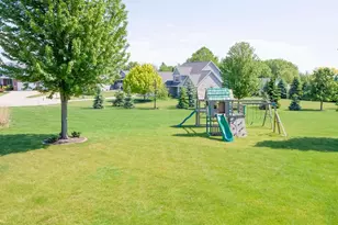 1024 N Summer Breeze Ln, Greenville, WI 54942 - Photo 41