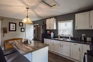 510 S Division St, Waupaca, WI 54981 - Photo 21
