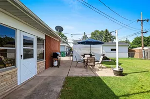 906 Bluebird St, De Pere, WI 54115 - Photo 39