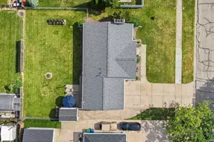 906 Bluebird St, De Pere, WI 54115 - Photo 49