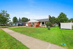 906 Bluebird St, De Pere, WI 54115 - Photo 59