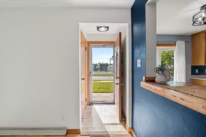 906 Bluebird Street, De Pere, WI 54115 - Photo 5