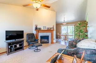305 Spencer St, Green Bay, WI 54303 - Photo 9