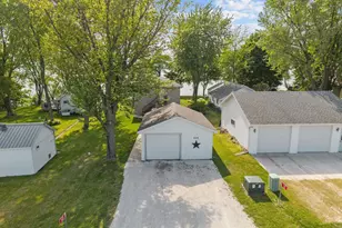 605 Long Beach Dr, Chilton, WI 53014 - Photo 55