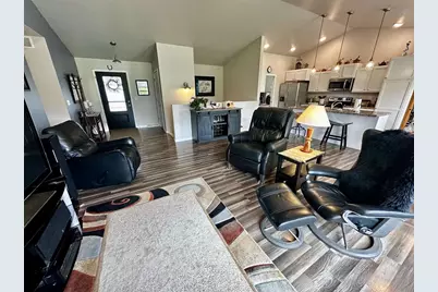 2300 Mayek Drive, Waupaca, WI 54981 - Photo 7