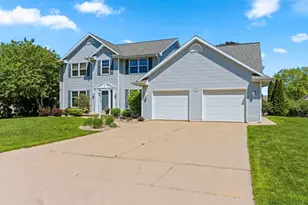 2861 Crosshaven Ave, Green Bay, WI 54313 - Photo 1
