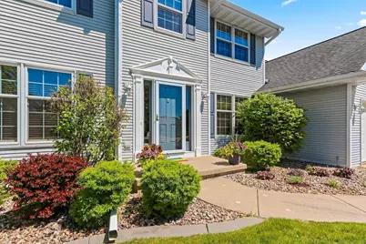 2861 Crosshaven Avenue, Green Bay, WI 54313 - Photo 3