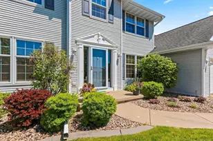 2861 Crosshaven Ave, Green Bay, WI 54313 - Photo 3