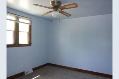 50 Pearl Street, Clintonville, WI 54929 - Photo 17