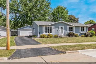 1605 Thornton Dr, Oshkosh, WI 54904 - Photo 1