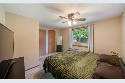1605 Thornton Drive, Oshkosh, WI 54904 - Photo 15