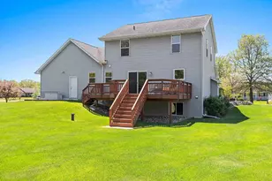5071 Snapdragon Cir, Little Suamico, WI 54141 - Photo 35