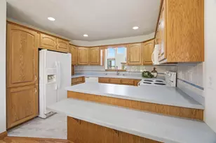 W2048 Evergreen Dr, Kaukauna, WI 54130 - Photo 11