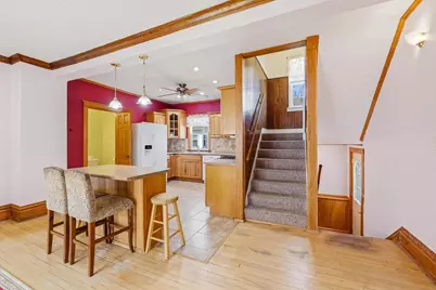 940 W 6th Avenue, Oshkosh, WI 54902 - Photo 9