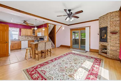 940 W 6th Avenue, Oshkosh, WI 54902 - Photo 7
