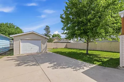 940 W 6th Avenue, Oshkosh, WI 54902 - Photo 33