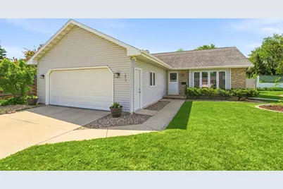 1917 E Glendale Avenue, Appleton, WI 54911 - Photo 1