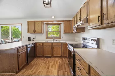 1917 E Glendale Avenue, Appleton, WI 54911 - Photo 9