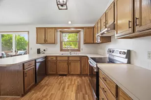 1917 E Glendale Ave, Appleton, WI 54911 - Photo 9