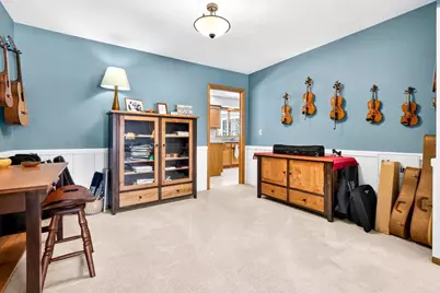 708 Yorkshire Road, Neenah, WI 54956 - Photo 11