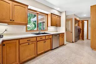 708 Yorkshire Rd, Neenah, WI 54956 - Photo 19