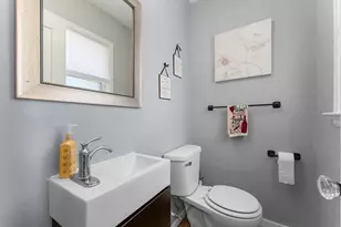 889 Dousman St, Green Bay, WI 54303 - Photo 23