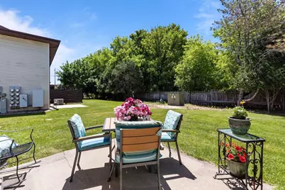 725 S Westhaven Place #J, Appleton, WI 54914 - Photo 5