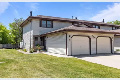 725 S Westhaven Place #J, Appleton, WI 54914 - Photo 1